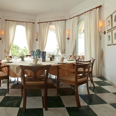 Guadalupe Hotel 3*